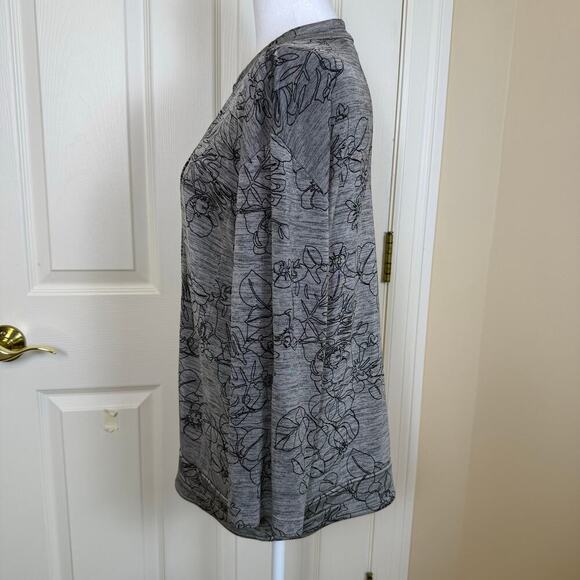 Chico's Travelers Grey Floral Open Cardigan Size 2 Mandarin Collar - Picture 4 of 8